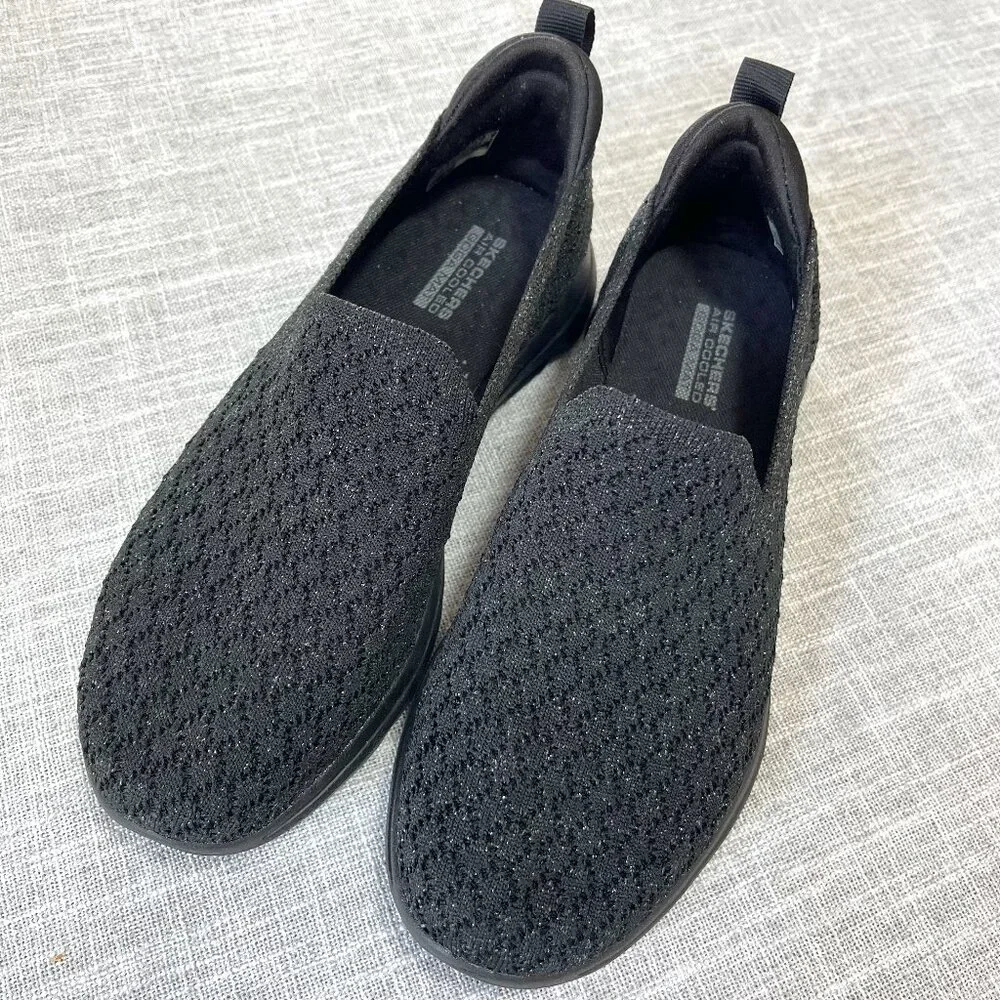 Sketchers Air Cooled Ultra Go Black Slip-on Sneaker Size 6.5 - Picture 1 of 7